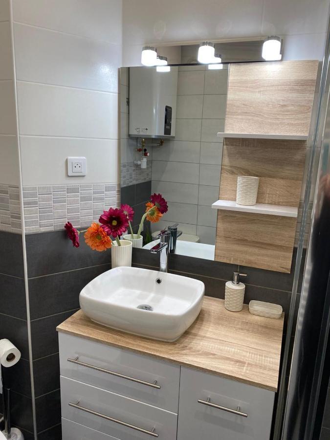 Cozy Studio With A Sea View Ница Екстериор снимка