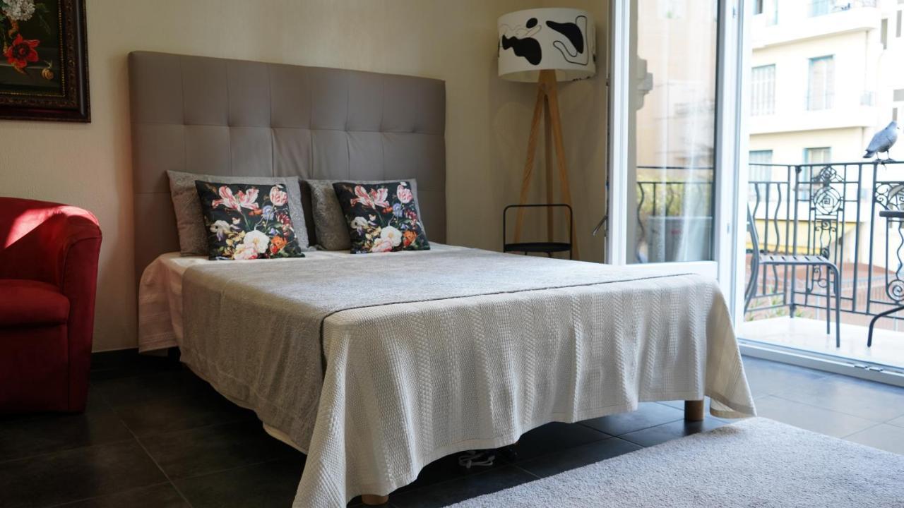 Cozy Studio With A Sea View Ница Екстериор снимка