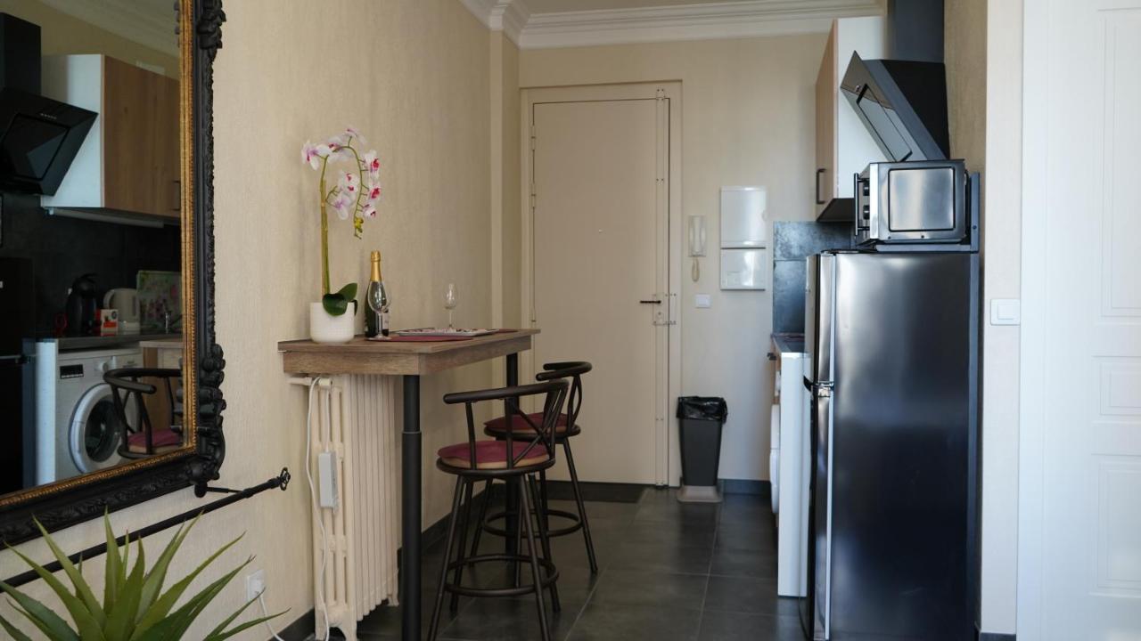 Cozy Studio With A Sea View Ница Екстериор снимка